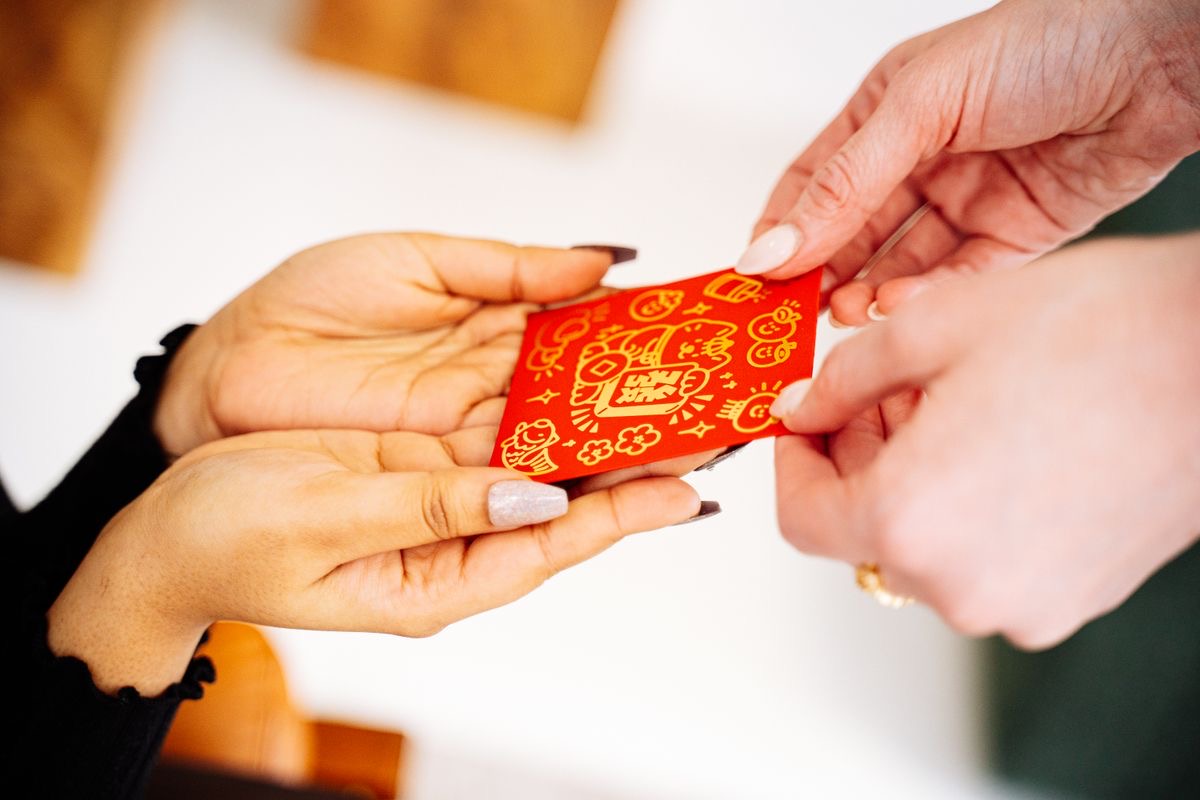 孩子收到生日禮金 500 元，存、花、還是分享？紅包以外的意外之財怎麼教